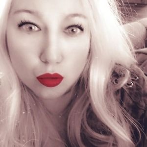 Meet your Posher, Michele